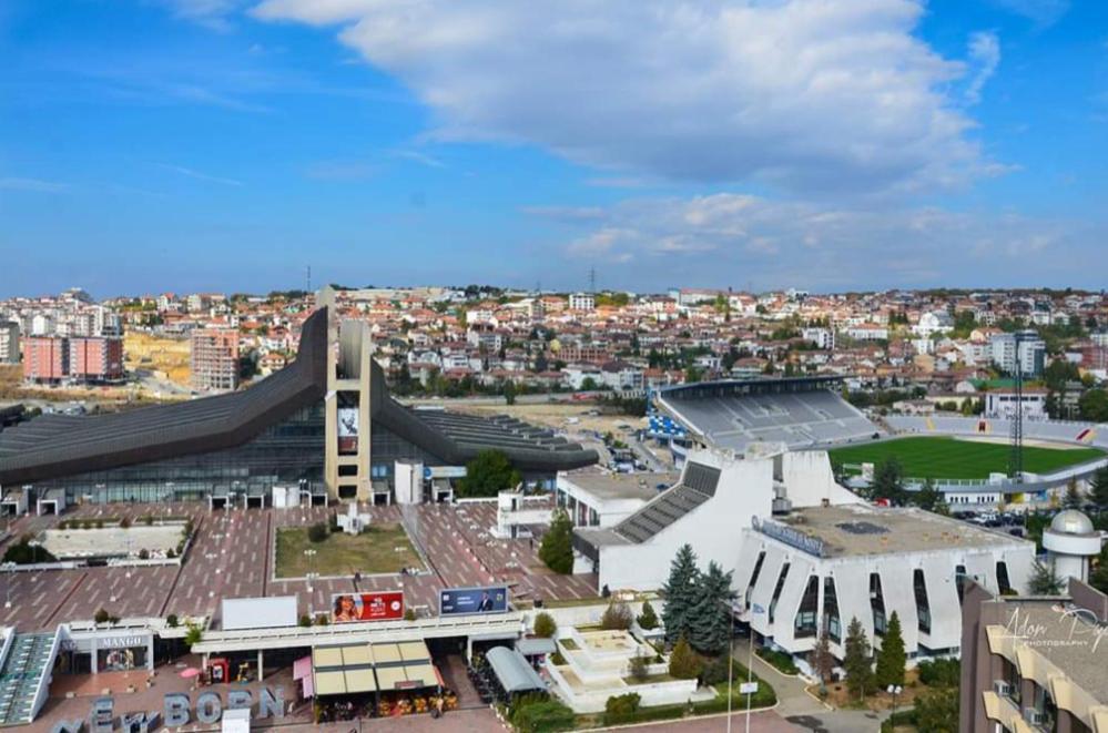 Bus Station Hostel Pristina Exterior foto